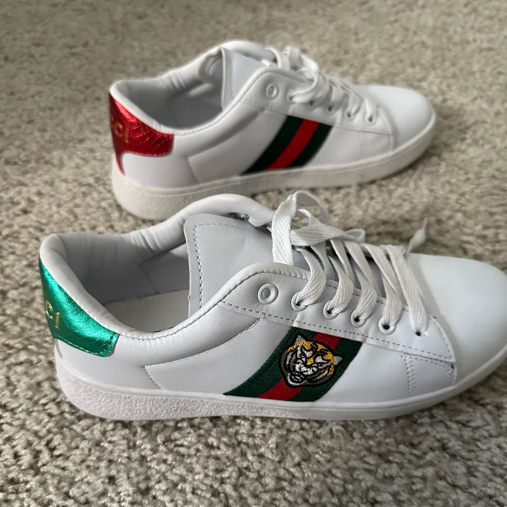 Trendy Sneakers